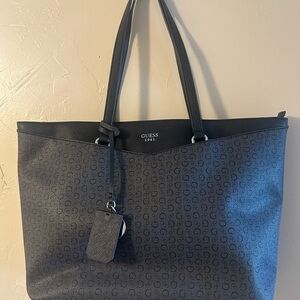 GUESS Black Patterned Shoulder Bag